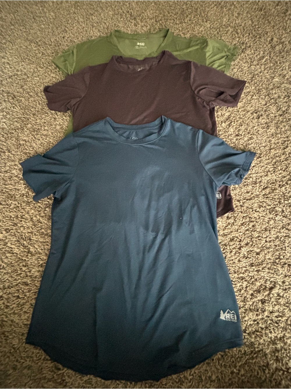 REI Co-op women  Short Sleeve Tee in Teal Blue lot 3 t shirt green